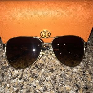 Tory Burch Sunglasses 😎